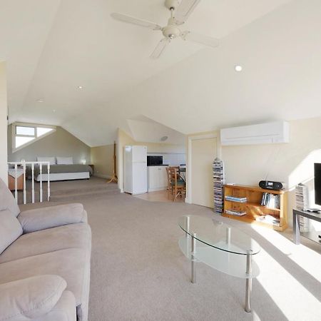 Logans Beach Apartments - The Loft Warrnambool Kültér fotó