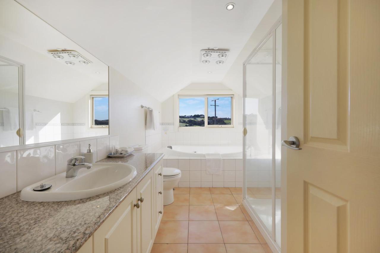 Logans Beach Apartments - The Loft Warrnambool Kültér fotó
